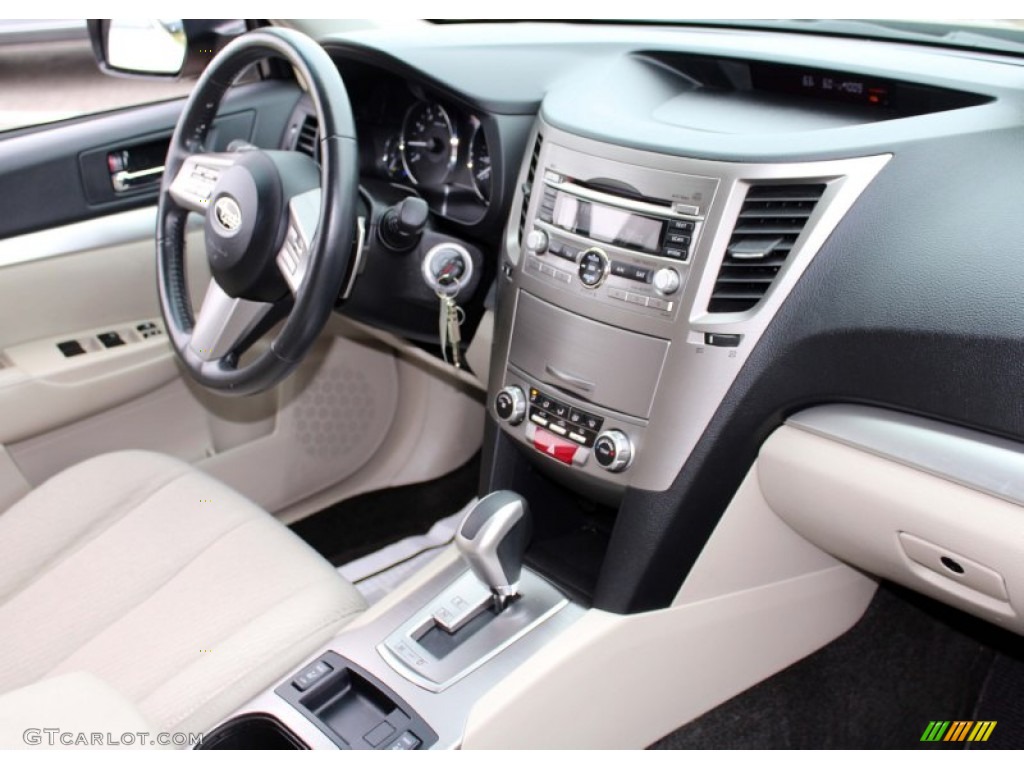 2011 Outback 2.5i Premium Wagon - Caramel Bronze Pearl / Warm Ivory photo #5