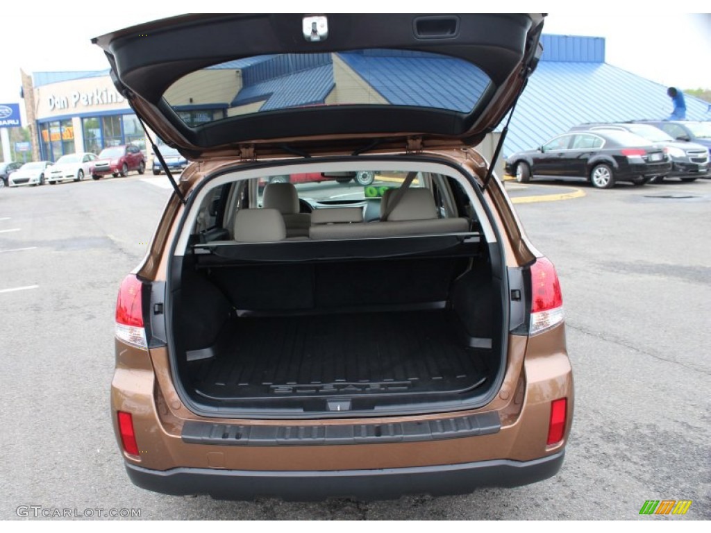 2011 Outback 2.5i Premium Wagon - Caramel Bronze Pearl / Warm Ivory photo #8