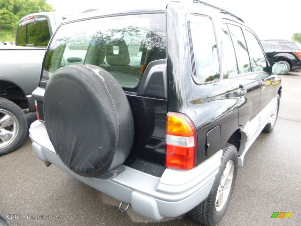 2002 Tracker LT 4WD Hard Top - Black / Medium Gray photo #2