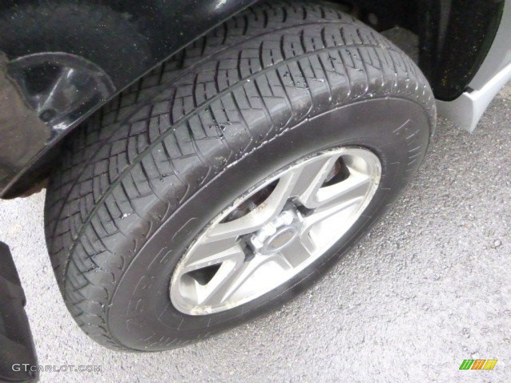 2002 Tracker LT 4WD Hard Top - Black / Medium Gray photo #6