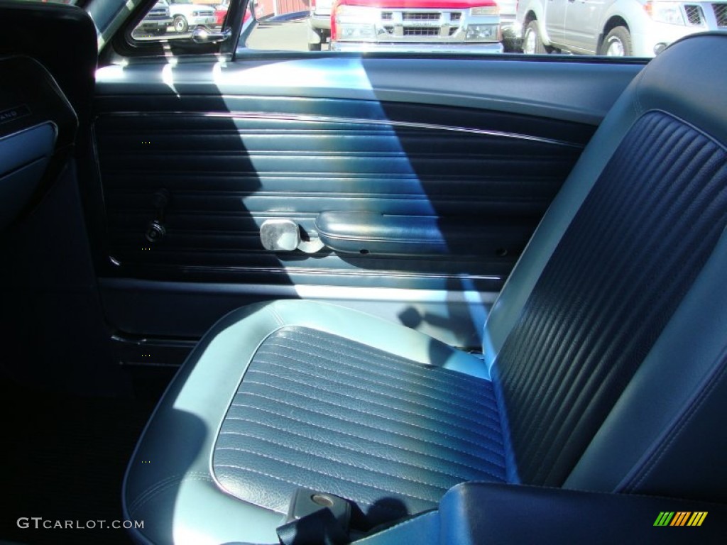 1968 Ford Mustang Coupe Front Seat Photo #81447699