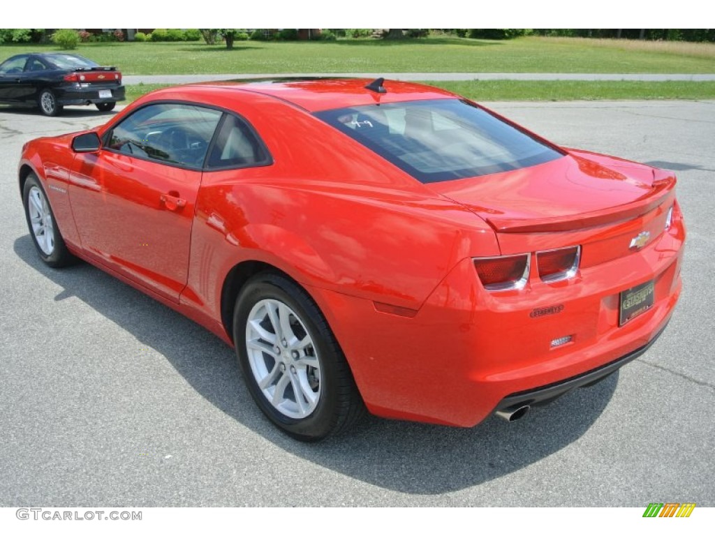 2013 Camaro LT Coupe - Victory Red / Gray photo #4