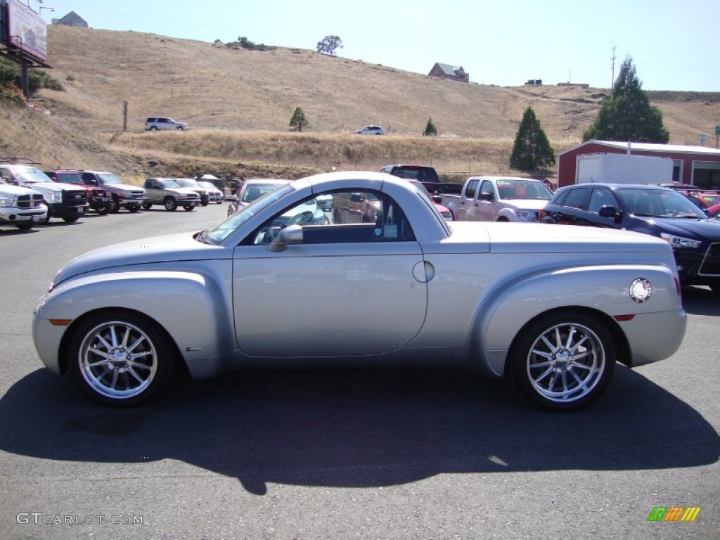 2005 SSR  - Ricochet Silver Metallic / Ebony Black photo #4