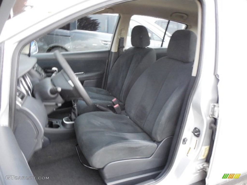 2008 Versa 1.8 S Hatchback - Brilliant Silver / Charcoal photo #8