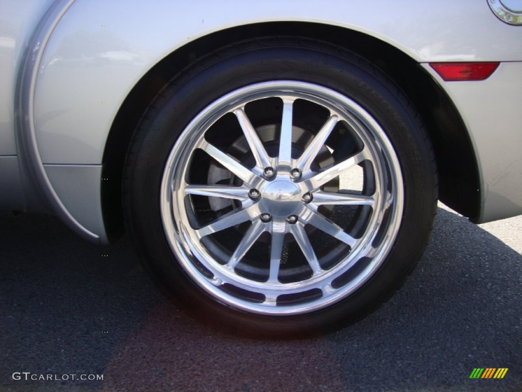 2005 Chevrolet SSR Standard SSR Model Custom Wheels Photo #81448224