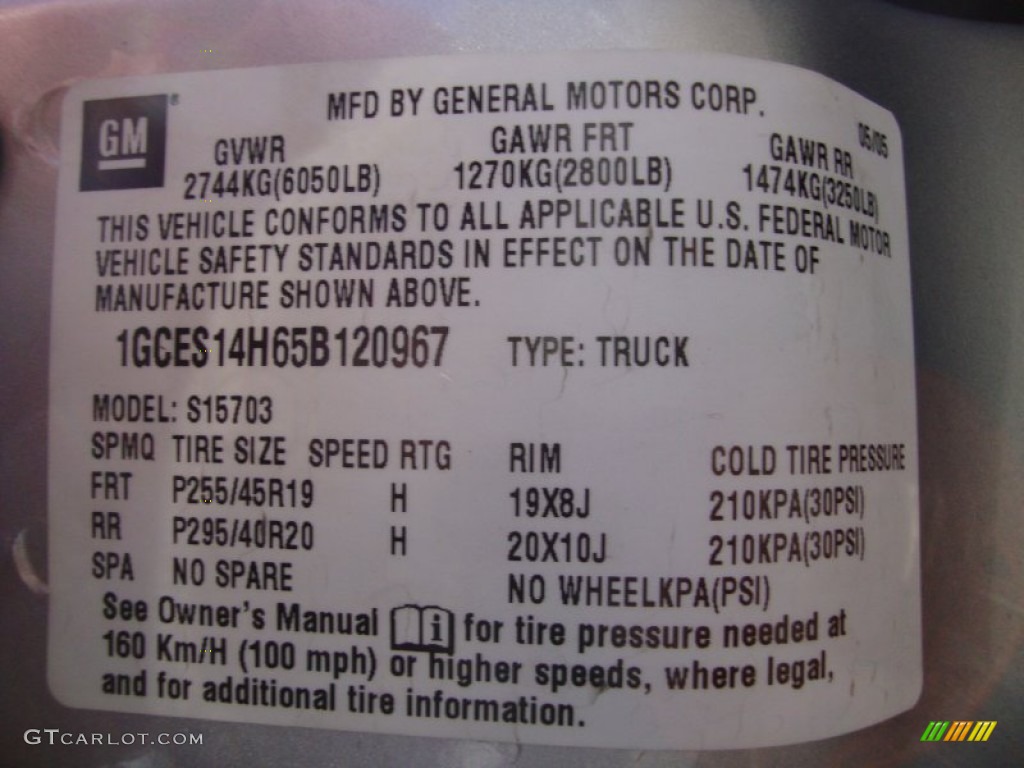 2005 Chevrolet SSR Standard SSR Model Info Tag Photo #81448237