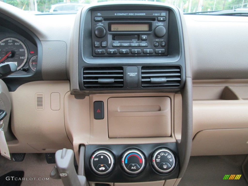 2006 Honda CR-V EX Controls Photo #81450417