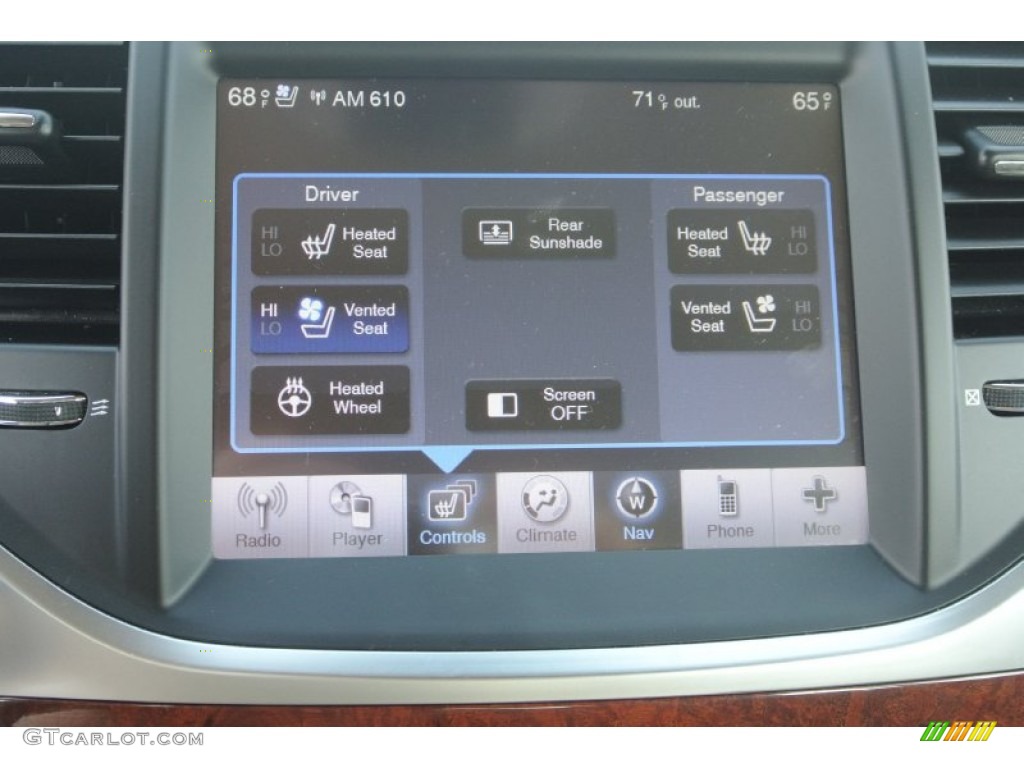 2011 Chrysler 300 C Hemi AWD Controls Photos