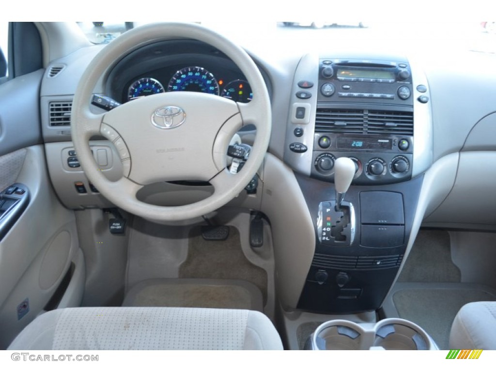 2008 Sienna CE - Natural White / Fawn photo #24