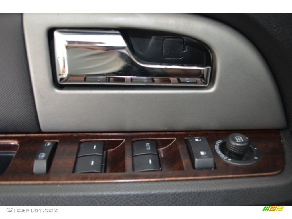 2007 Ford Expedition EL Limited 4x4 Controls Photo #81458697