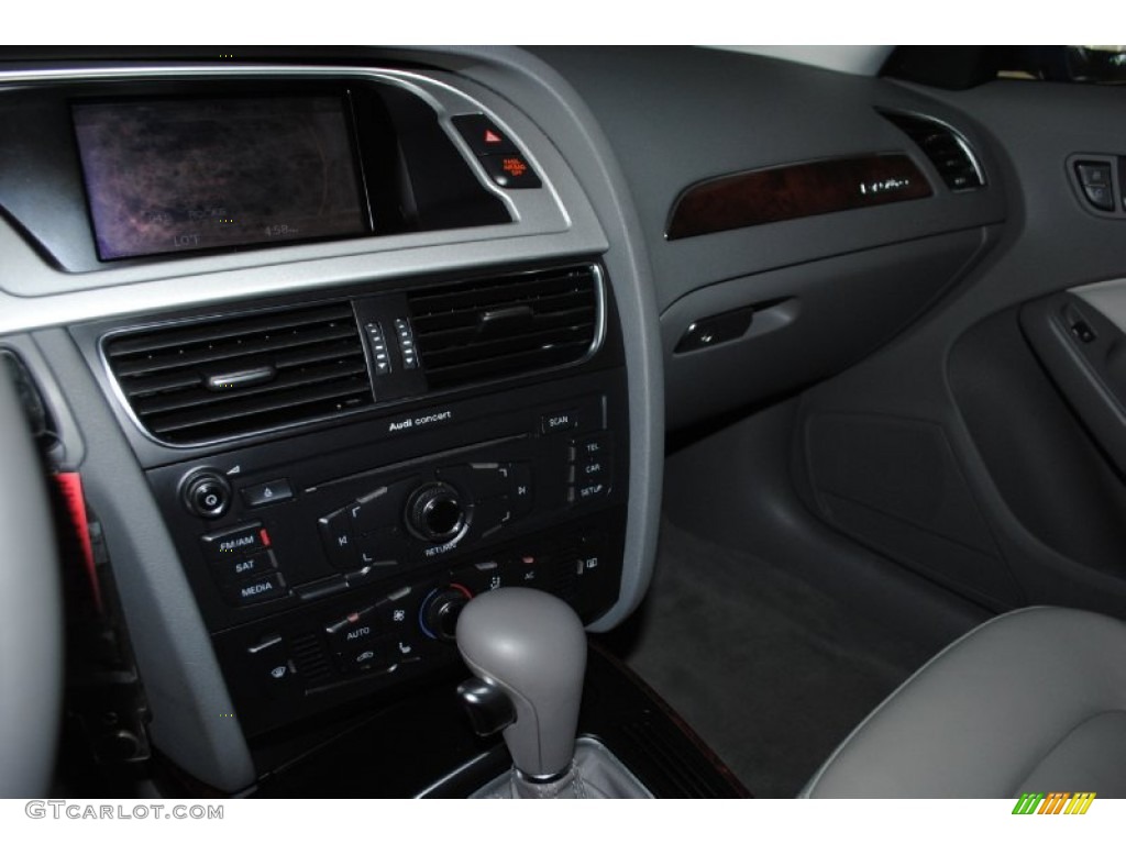 2010 A4 2.0T quattro Sedan - Aruba Blue Pearl Effect / Light Gray photo #14