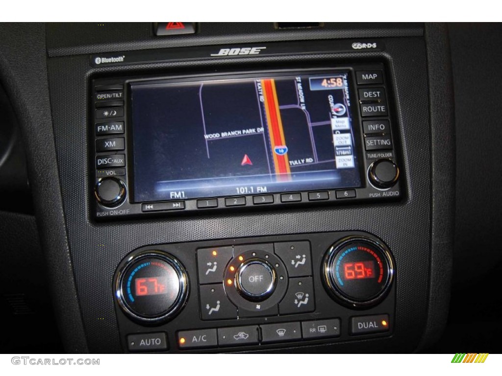 2011 Nissan Altima 3.5 SR Coupe Navigation Photos
