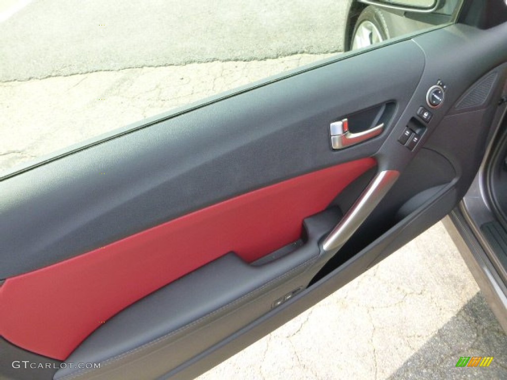 2013 Hyundai Genesis Coupe 3.8 R-Spec Red Leather/Red Cloth Door Panel Photo #81462141