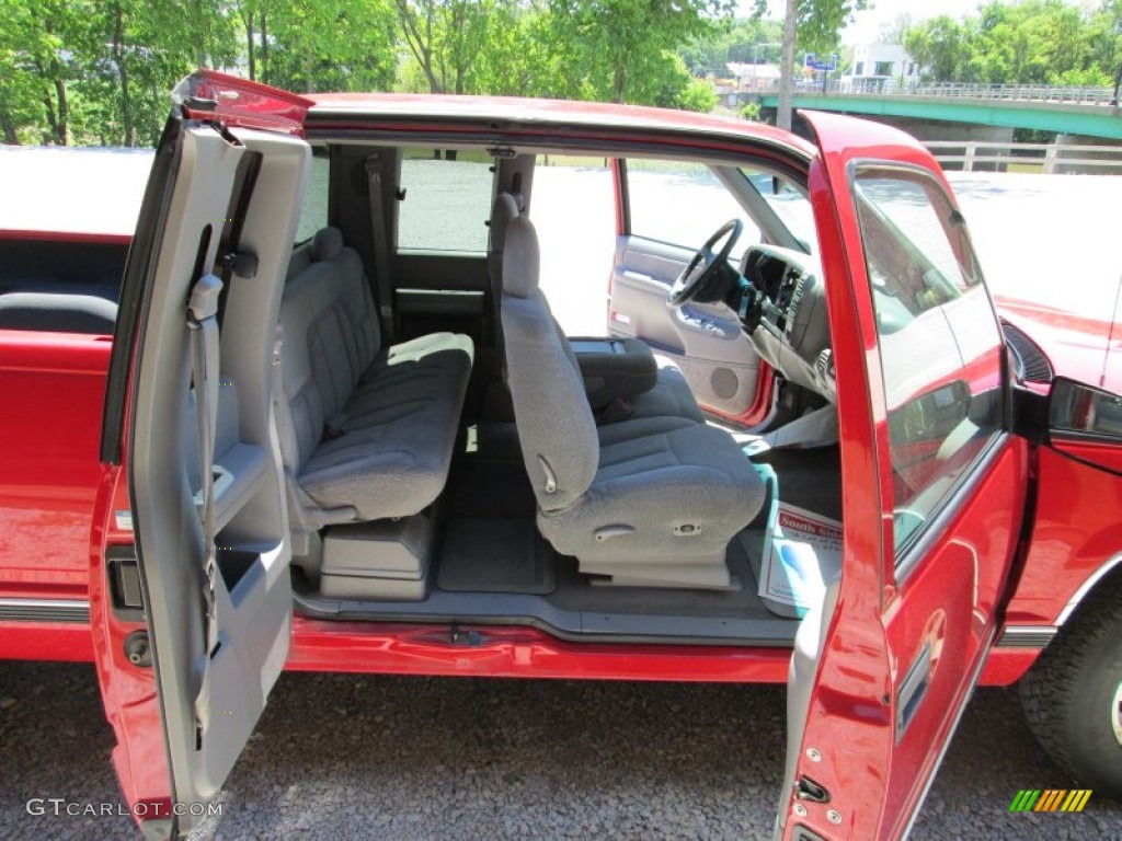 1997 C/K C1500 Extended Cab - Victory Red / Medium Dark Pewter photo #12