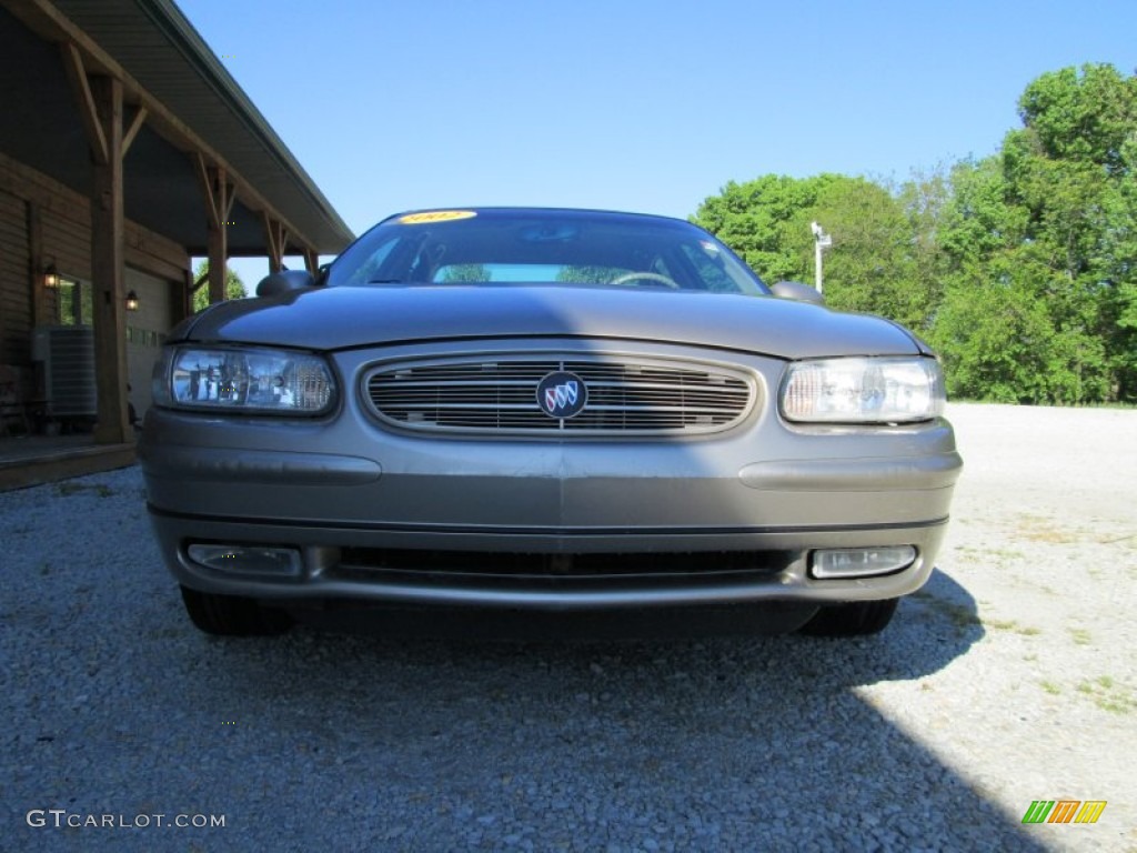 2002 Regal LS - Light Sandrift Metallic / Taupe photo #3