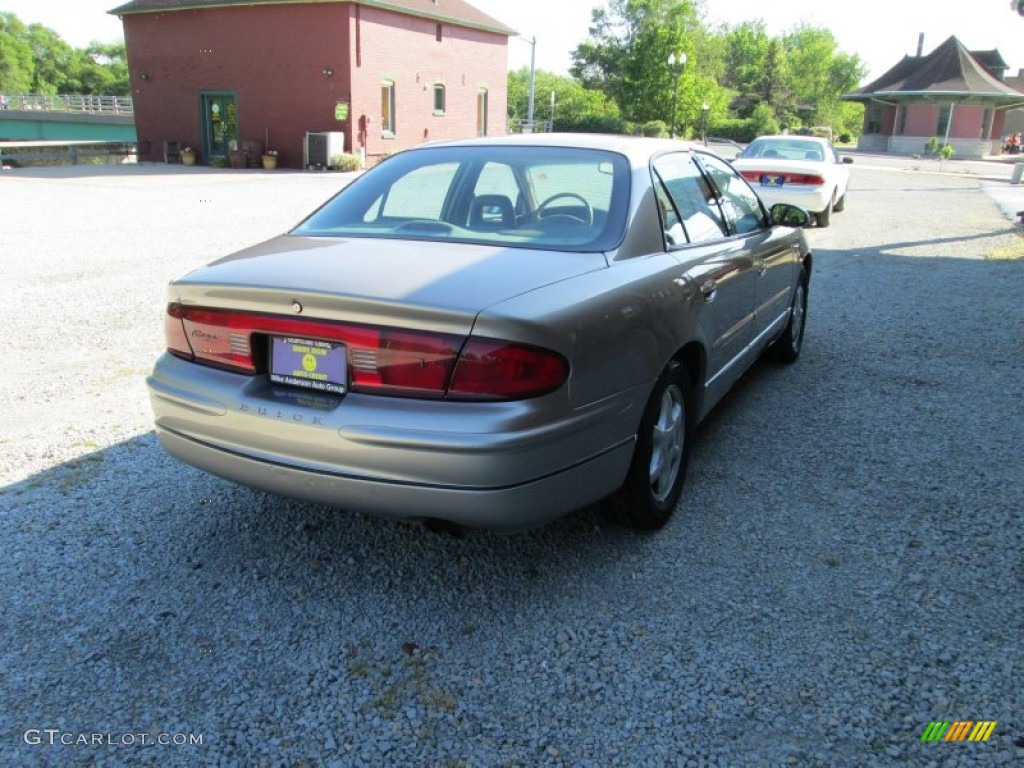 2002 Regal LS - Light Sandrift Metallic / Taupe photo #5