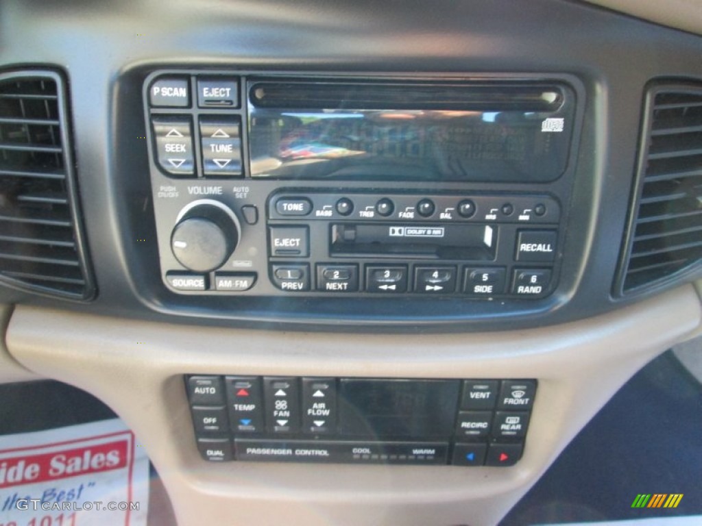 2002 Regal LS - Light Sandrift Metallic / Taupe photo #7