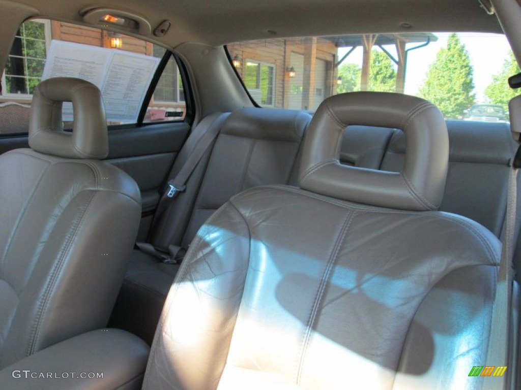 2002 Regal LS - Light Sandrift Metallic / Taupe photo #14