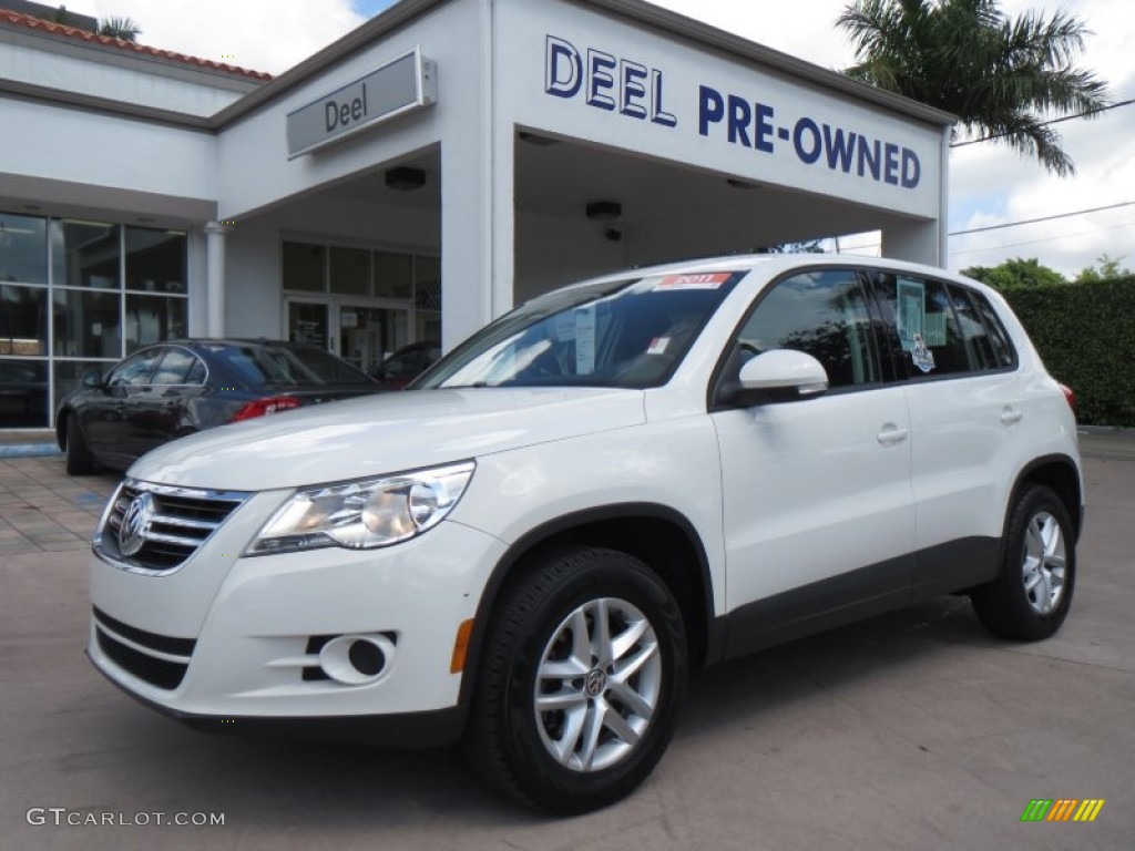 2011 Tiguan S - Candy White / Charcoal photo #1