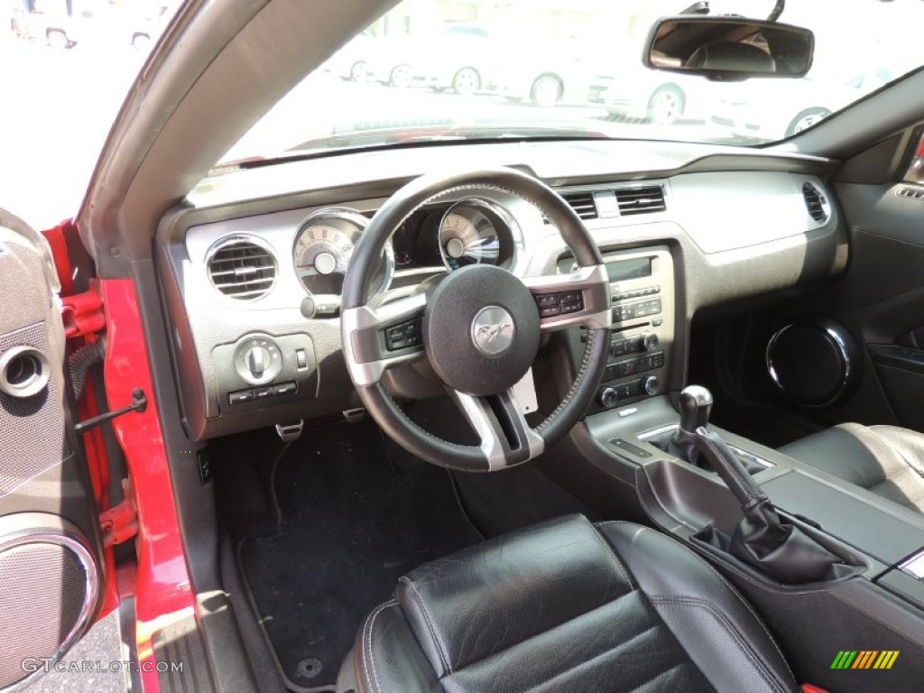 Charcoal Black Interior 2010 Ford Mustang GT Premium Coupe Photo #81468205