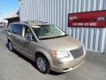 Light Sandstone Metallic 2009 Chrysler Town & Country Limited