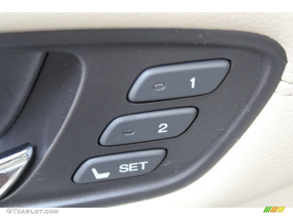 2014 Acura RDX Technology Controls Photo #81470739