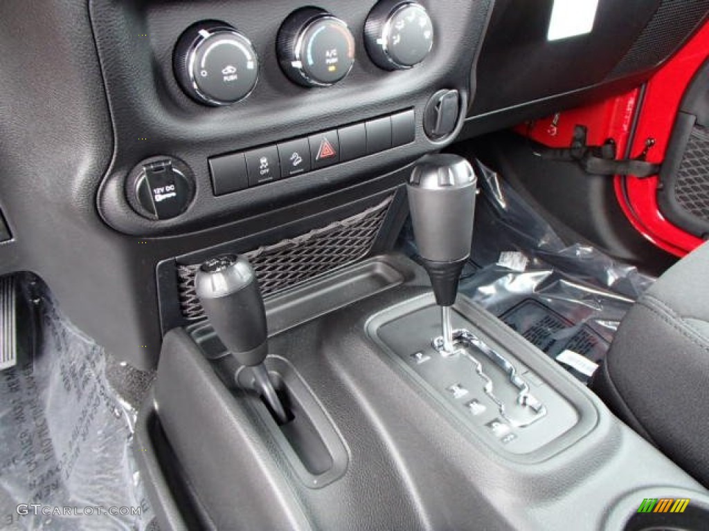 2013 Jeep Wrangler Sport 4x4 5 Speed Automatic Transmission Photo #81471172