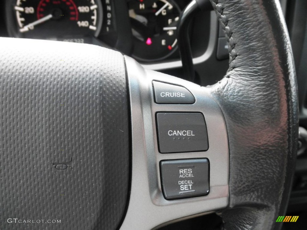 2010 Honda Ridgeline RTL Controls Photo #81471189