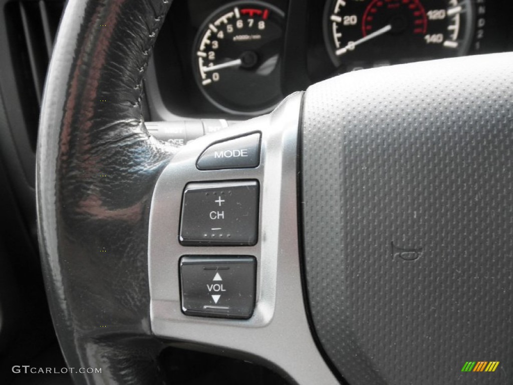 2010 Honda Ridgeline RTL Controls Photo #81471210