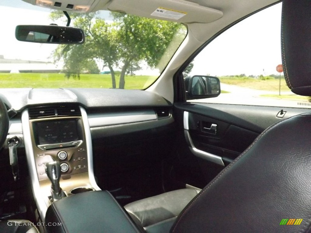 2011 Edge SEL - Ebony Black / Charcoal Black photo #15