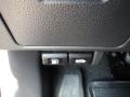 Super Black - Versa 1.8 SL Hatchback Photo No. 14