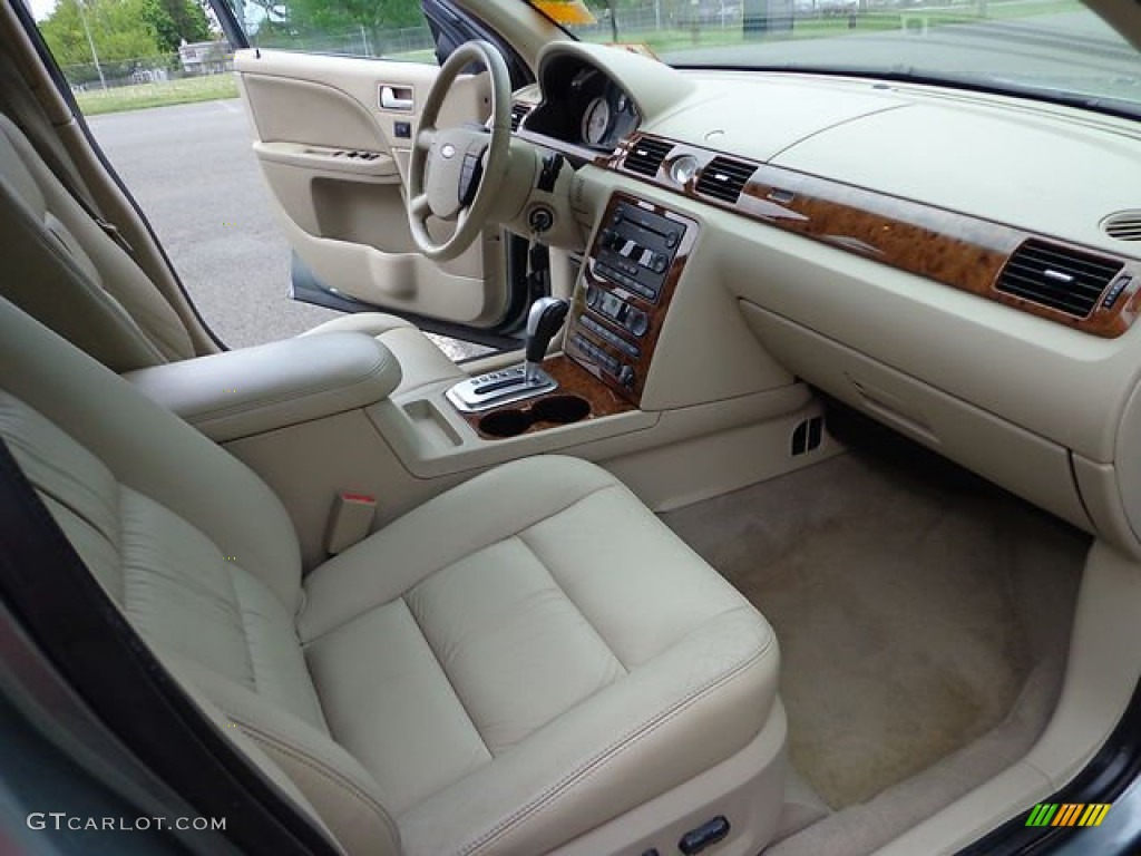 2005 Ford Five Hundred Limited AWD Pebble Beige Dashboard Photo #81474988