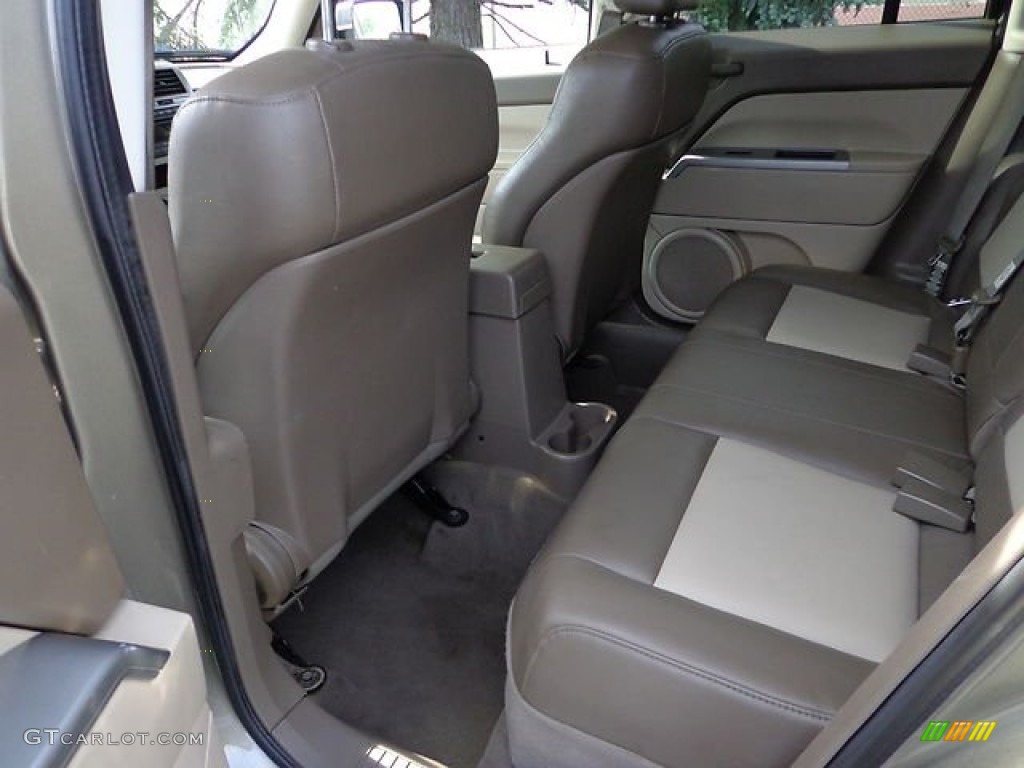 2007 Jeep Patriot Sport 4x4 Rear Seat Photo #81475950