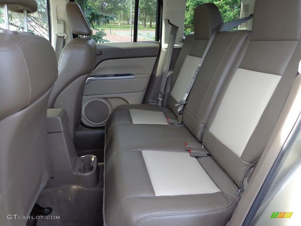 2007 Jeep Patriot Sport 4x4 Rear Seat Photo #81475971
