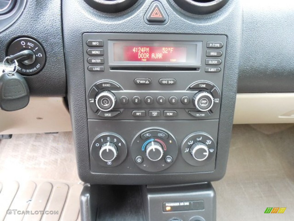 2007 Pontiac G6 GT Sedan Controls Photo #81477109