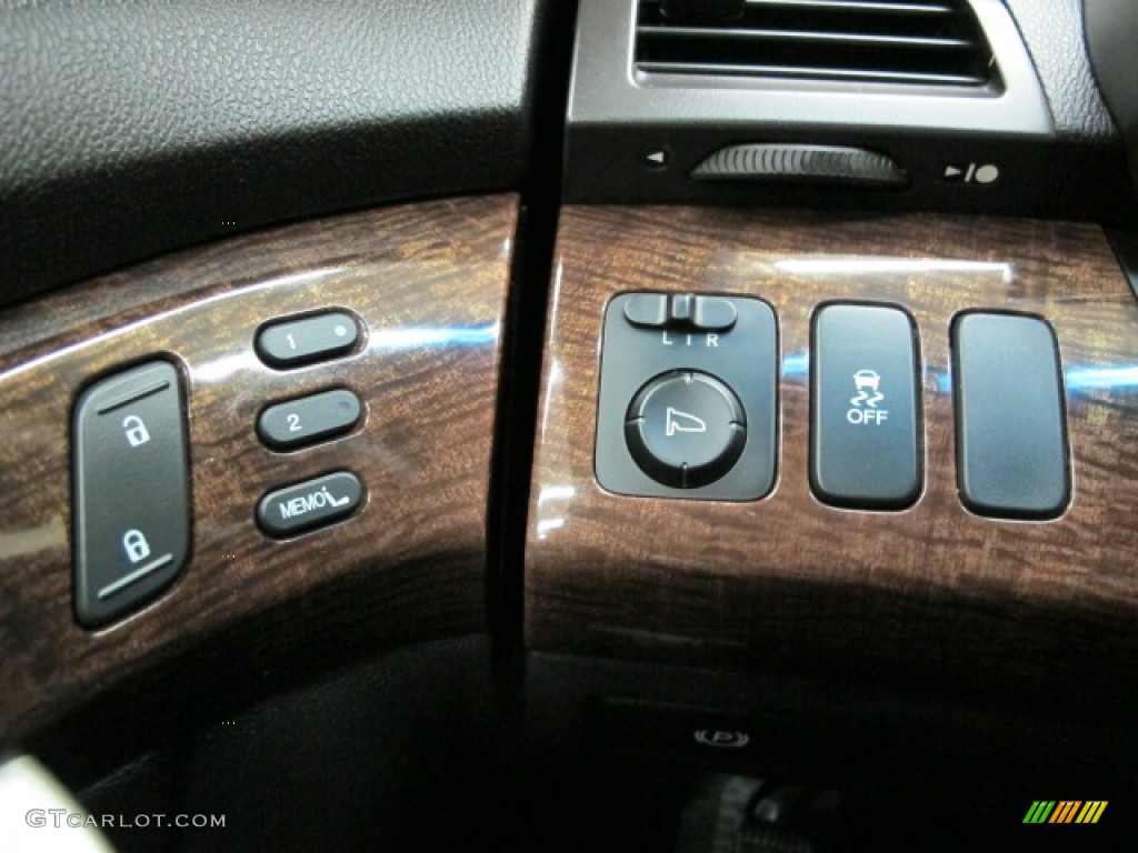 2011 Acura MDX Technology Controls Photo #81477765