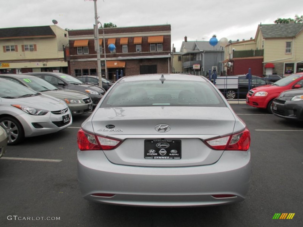 2011 Sonata Limited - Radiant Silver / Black photo #4