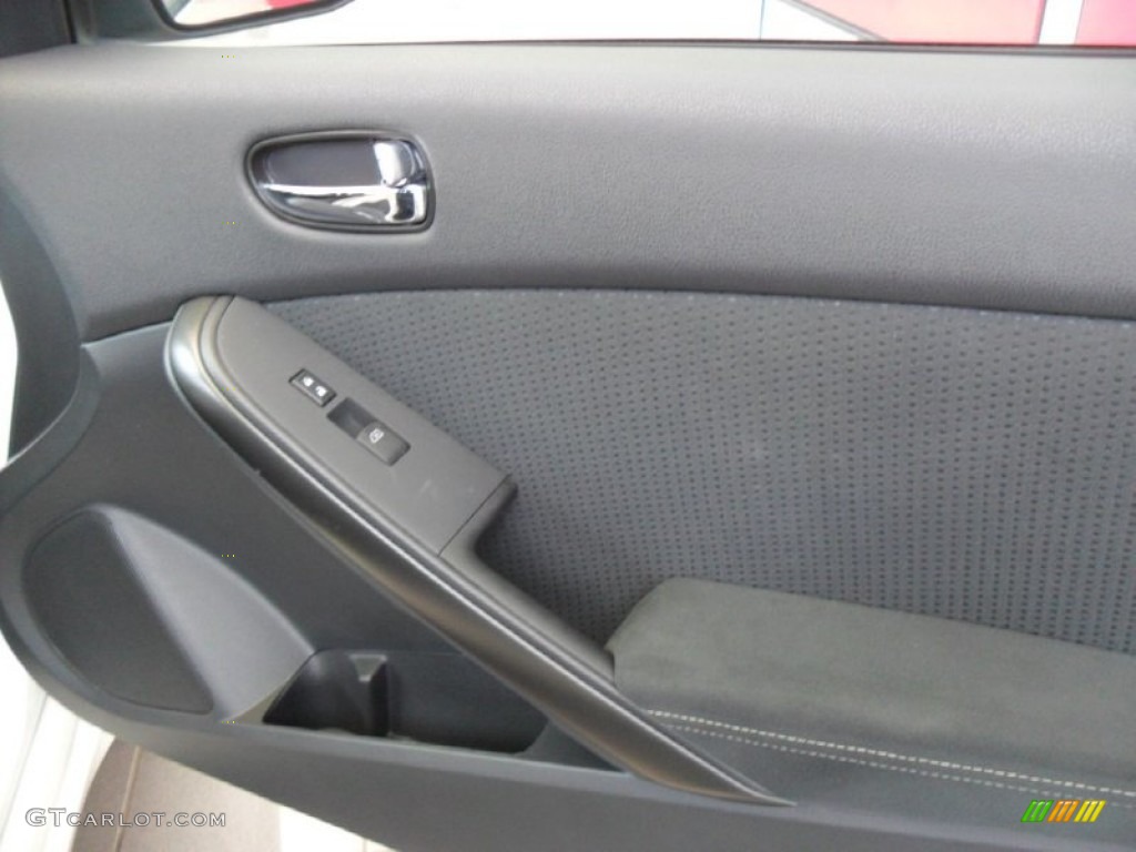 2012 Altima 2.5 S Coupe - Winter Frost White / Charcoal photo #16