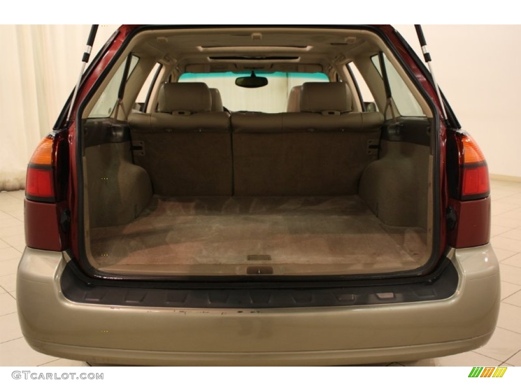 2002 Outback Limited Wagon - Regatta Red Pearl / Beige photo #13