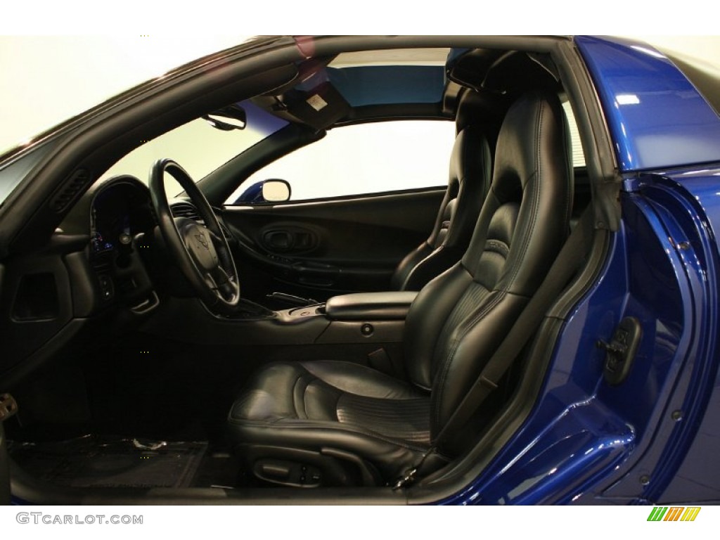 2002 Chevrolet Corvette Coupe Front Seat Photo #81488364