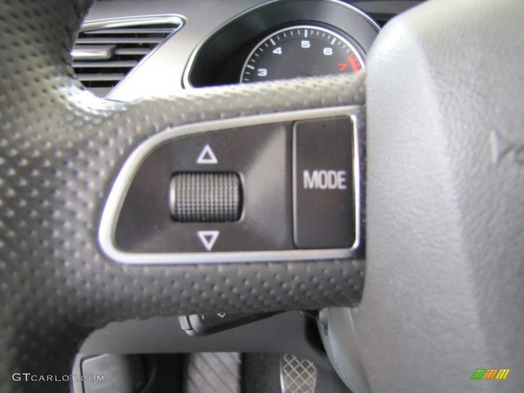2009 Audi A5 3.2 quattro Coupe Controls Photo #81493603