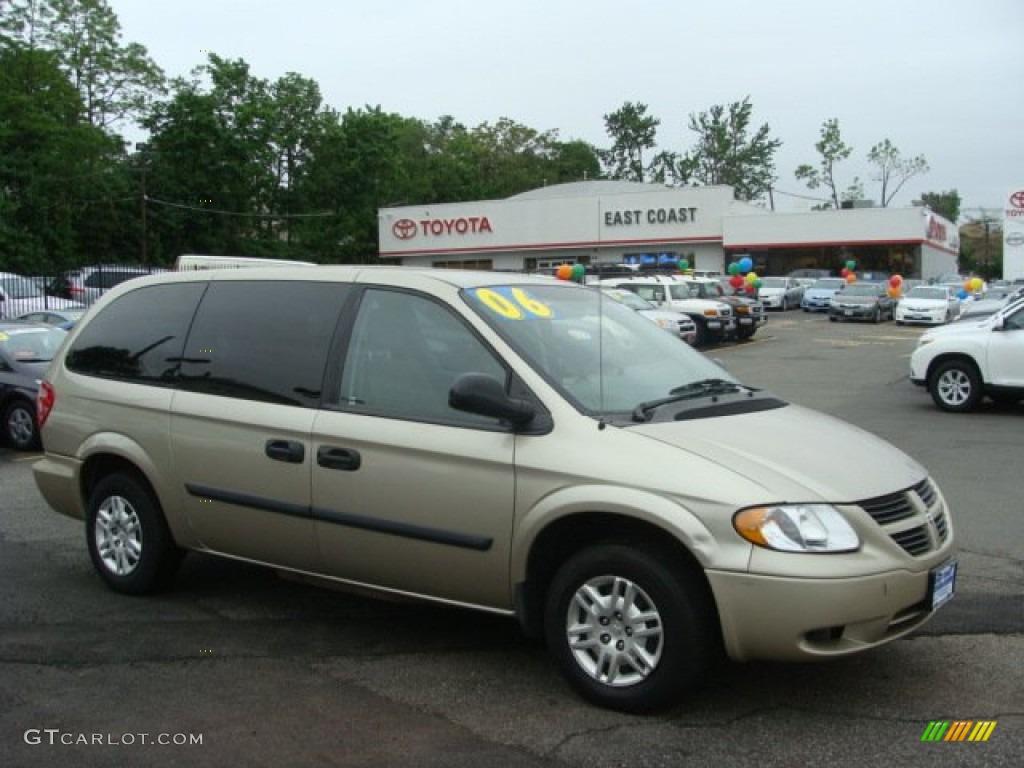 2006 Grand Caravan SE - Linen Gold Metallic / Dark Khaki/Light Graystone photo #1