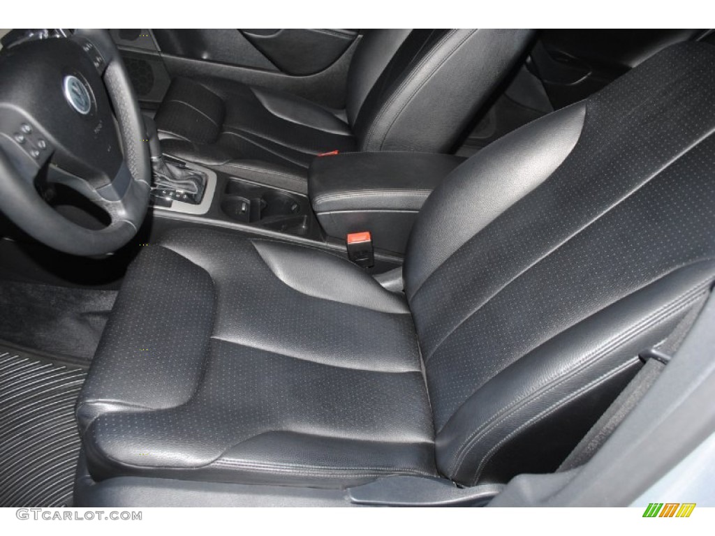 2008 Passat Komfort Wagon - Reflex Silver / Black photo #16