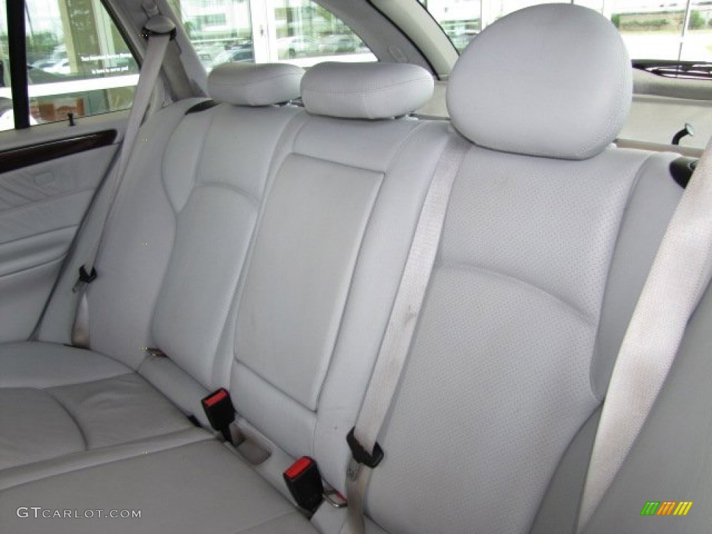 2002 Mercedes-Benz C 320 Wagon Rear Seat Photos