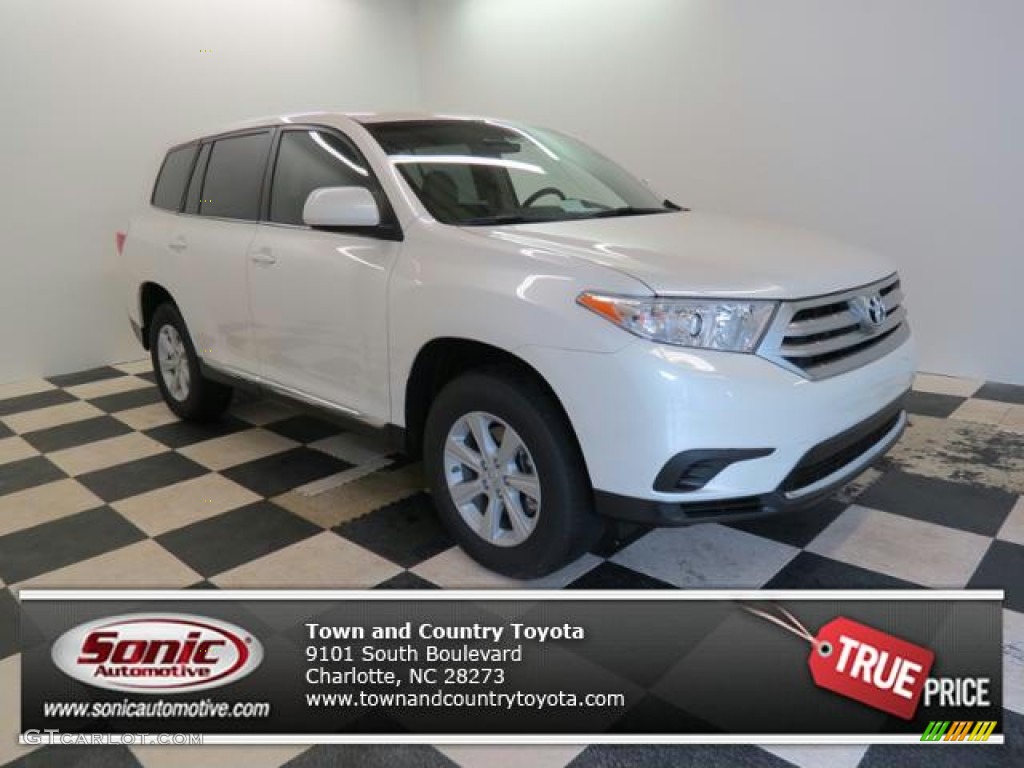 Blizzard White Pearl Toyota Highlander