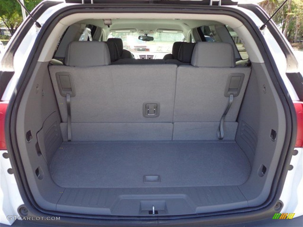 2009 Chevrolet Traverse LS Trunk Photos