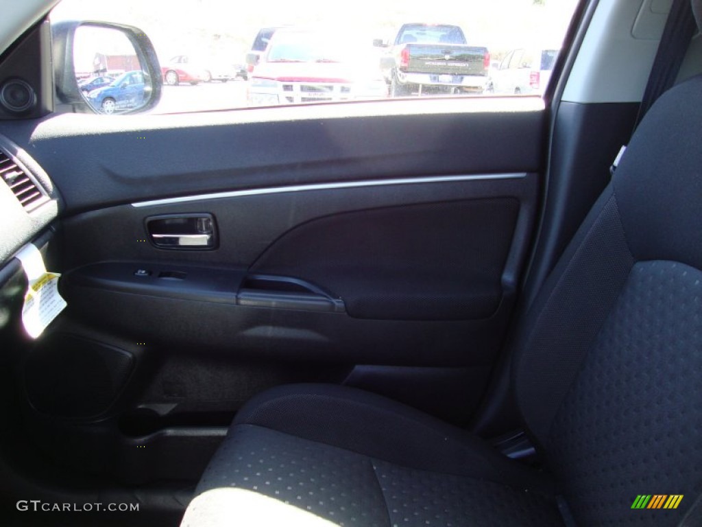 2012 Outlander Sport SE - Cosmic Blue / Black photo #16