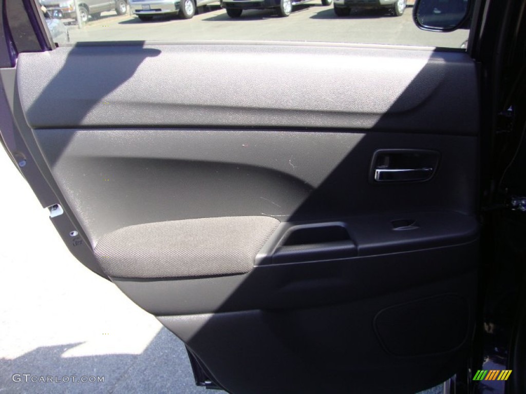 2012 Outlander Sport SE - Cosmic Blue / Black photo #23