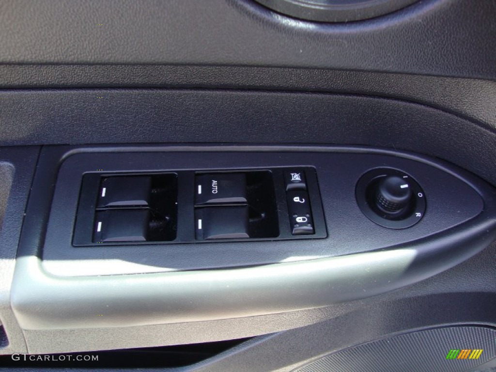 2010 Charger SXT - Stone White / Dark Slate Gray photo #10