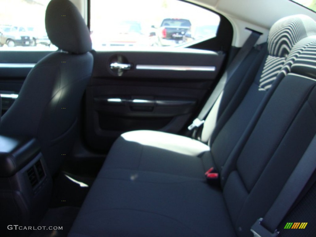 2010 Charger SXT - Stone White / Dark Slate Gray photo #20